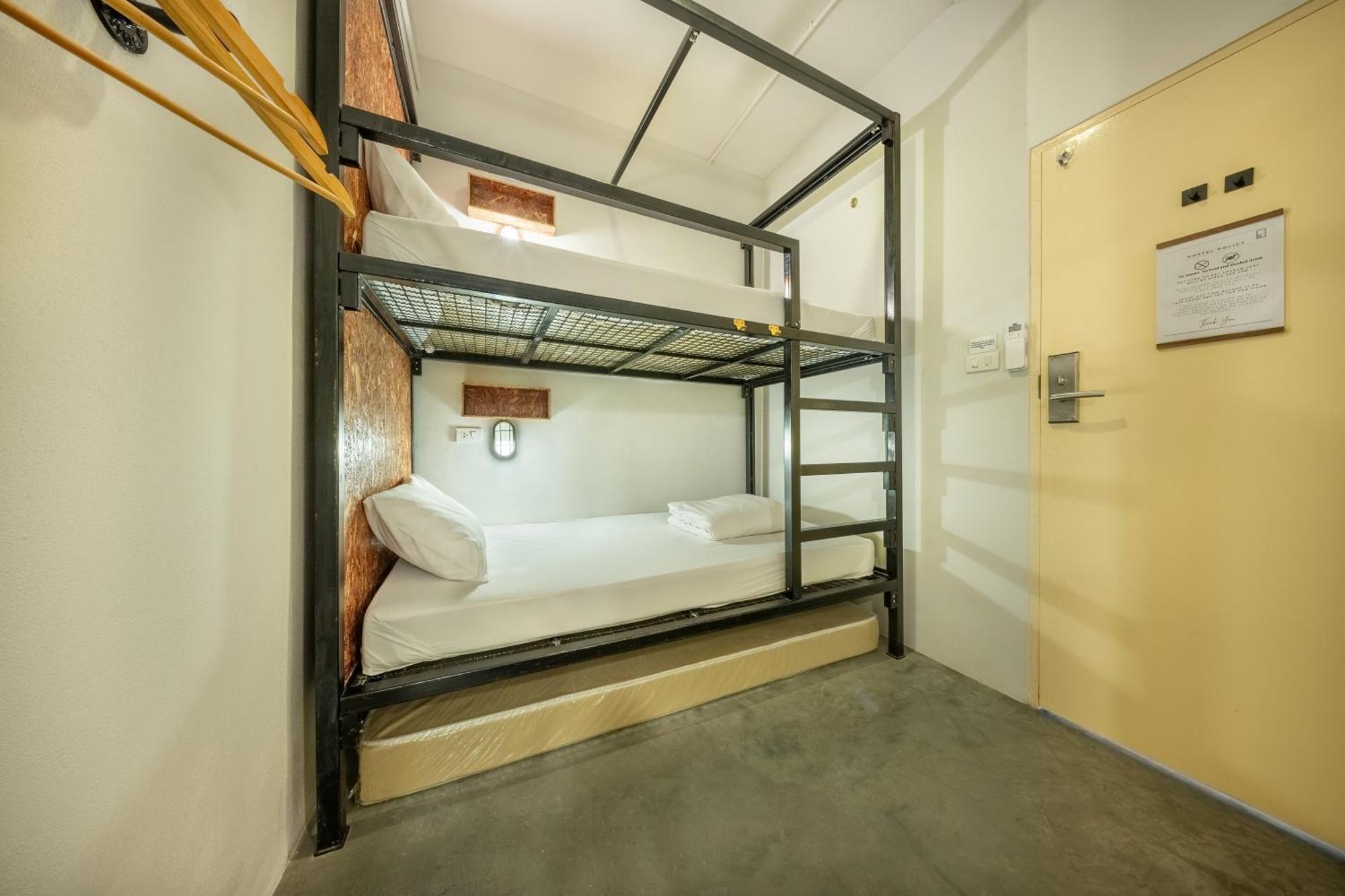 Hostel Ralph Bangkok Zewnętrze zdjęcie