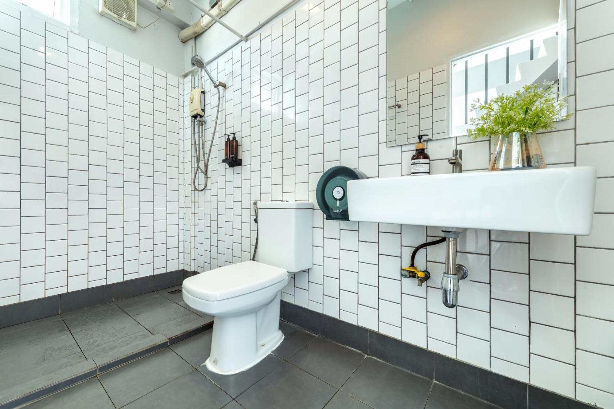 Hostel Ralph Bangkok Zewnętrze zdjęcie