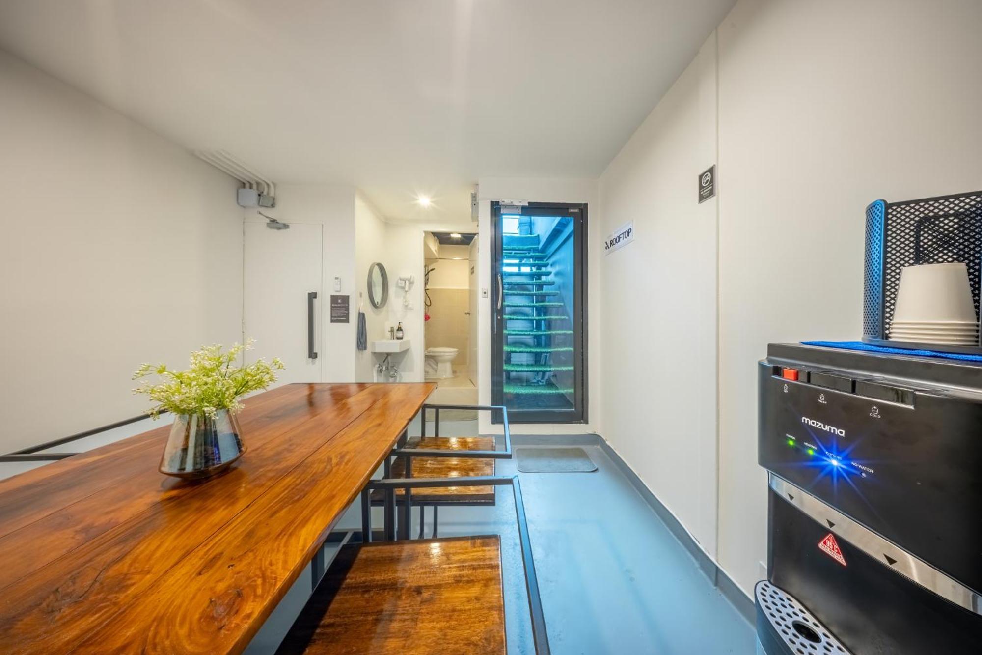 Hostel Ralph Bangkok Zewnętrze zdjęcie