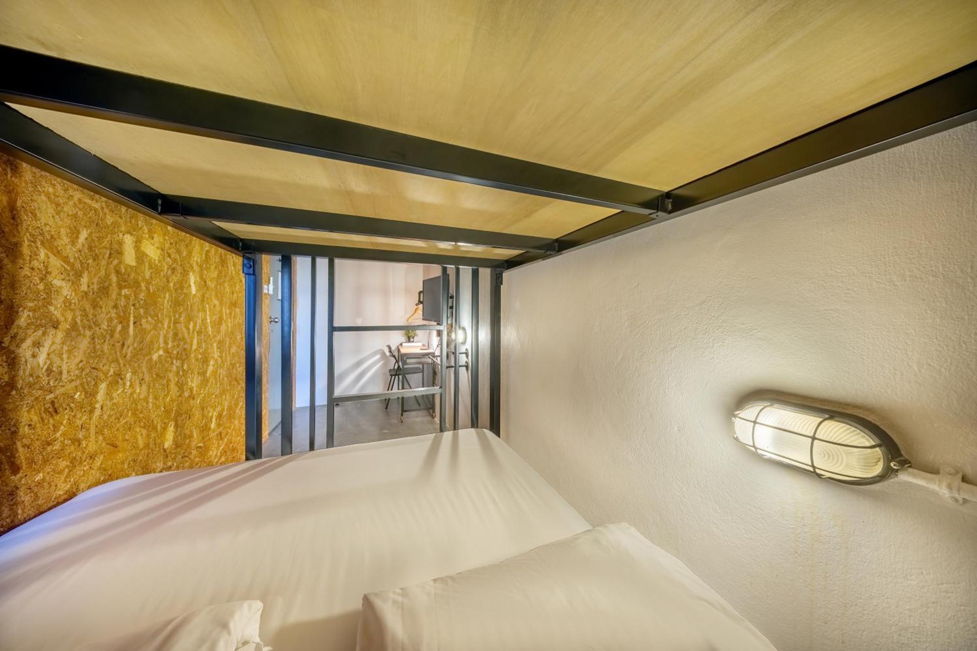 Hostel Ralph Bangkok Zewnętrze zdjęcie