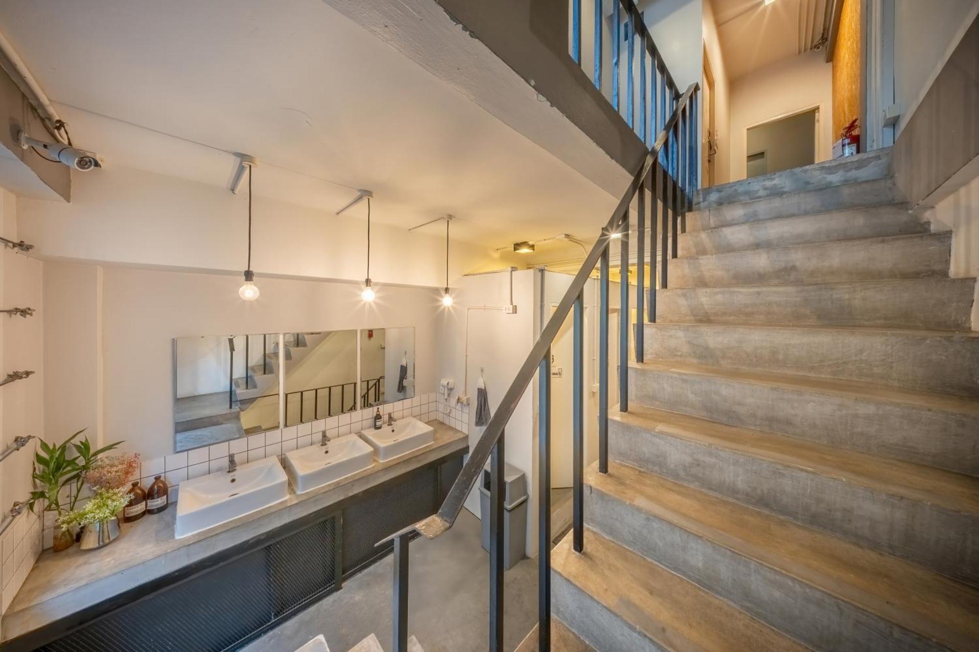 Hostel Ralph Bangkok Zewnętrze zdjęcie